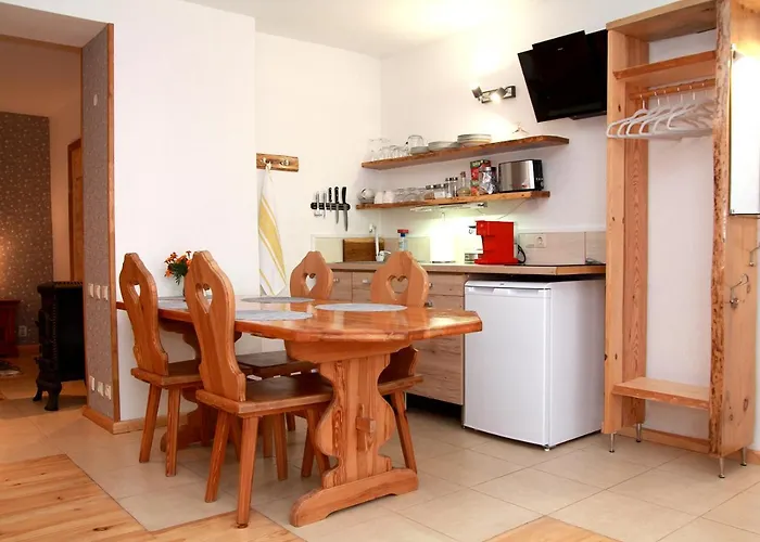 Emilie\'S Apartments